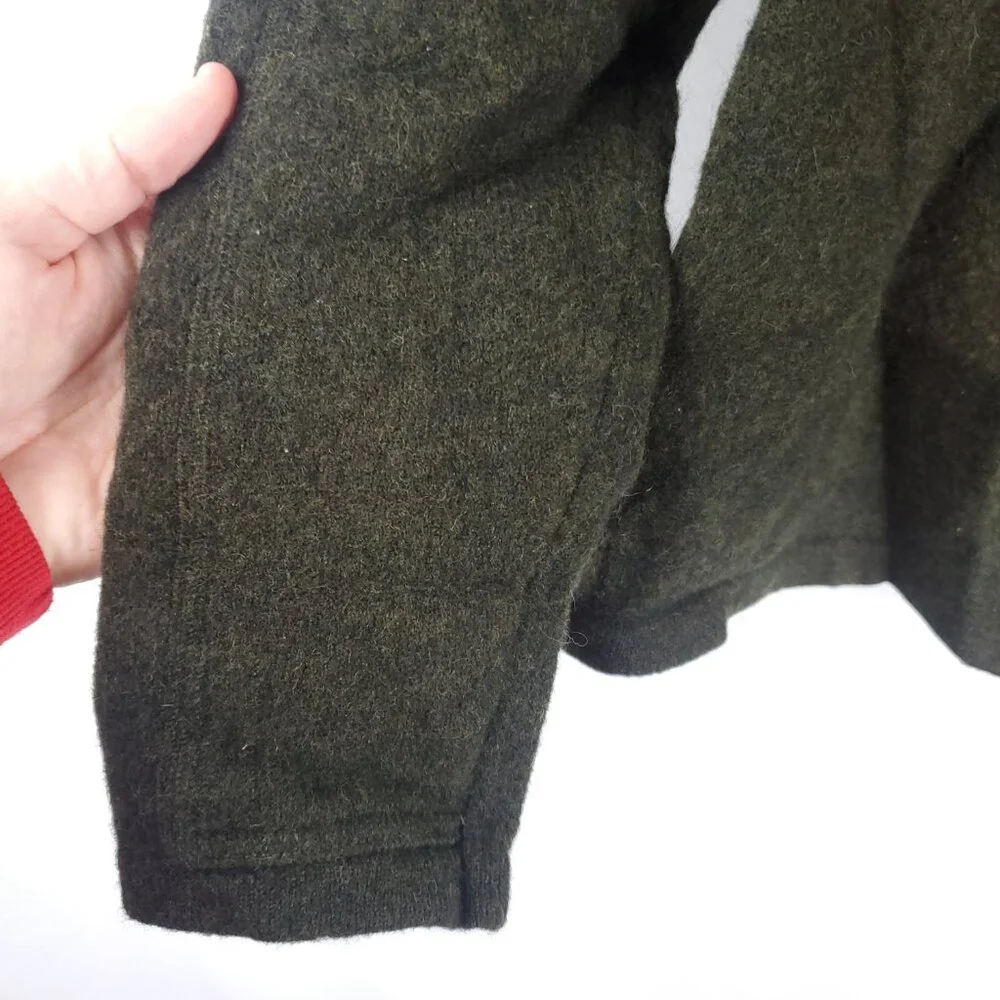Abercrombie & Fitch Reliable Outdoor Goods Mens Green Knit Lambswool Sweater M